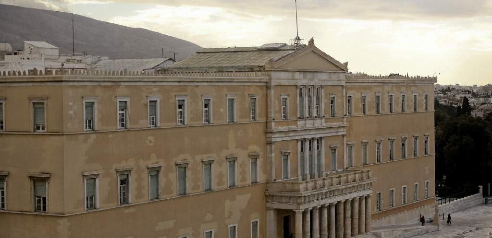 Κατατέθηκε στη Βουλή το νομοσχέδιο για τον γάμο των ομόφυλων ζευγαριών