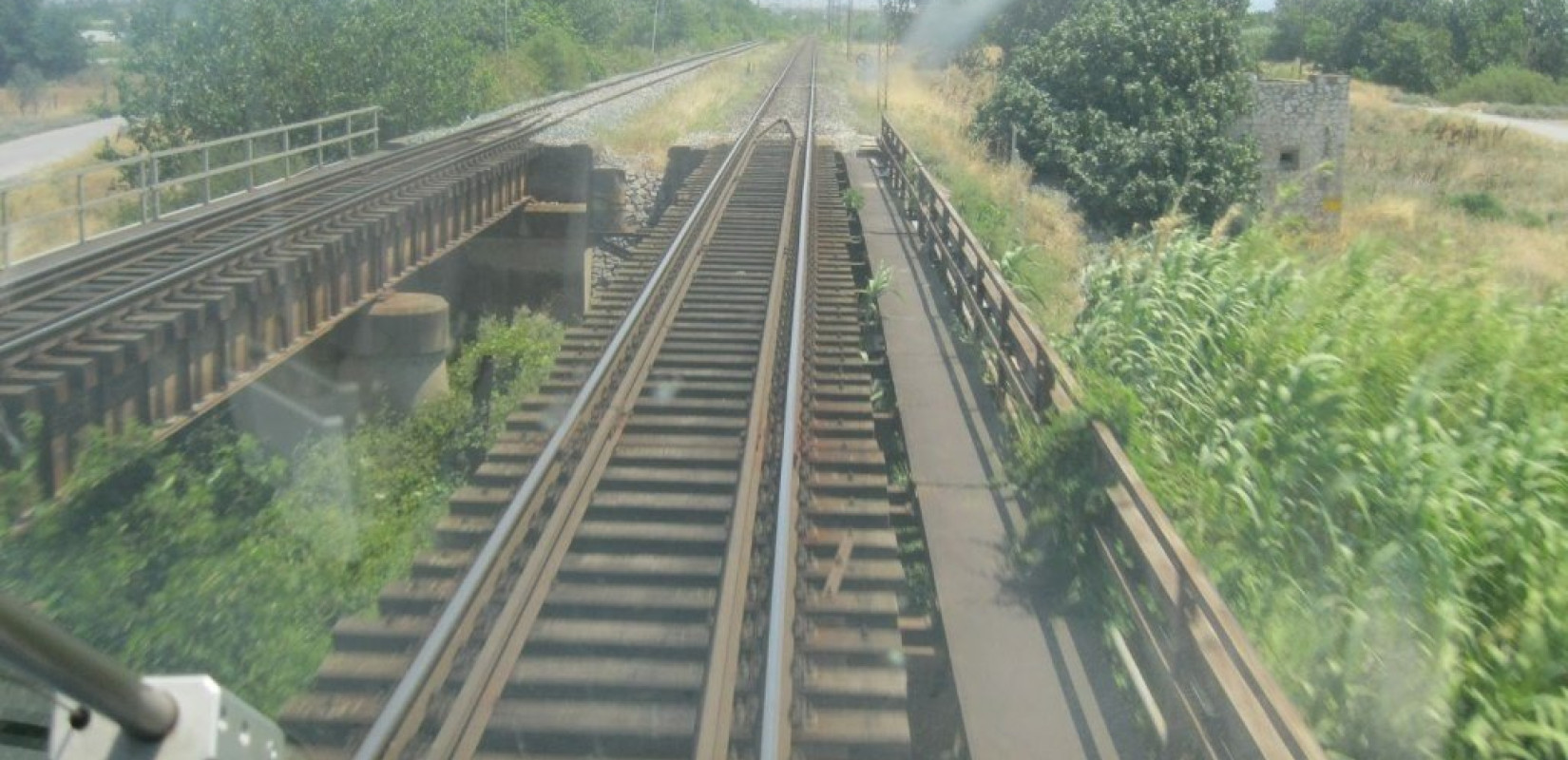 Τέλος εποχής για τις μεταλλικές σιδηροδρομικές γέφυρες στον Γαλλικό 