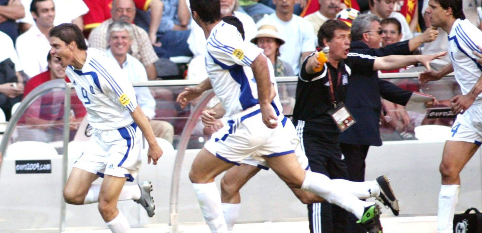 16 Ιουνίου 2004: Τους ταύρους από τα κέρατα (video)