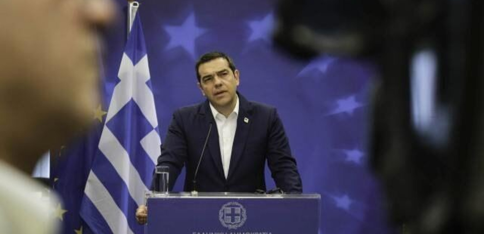 ΣΥΡΙΖΑ: Έξω τα πάμε καλά, μέσα δίνουμε μάχη 