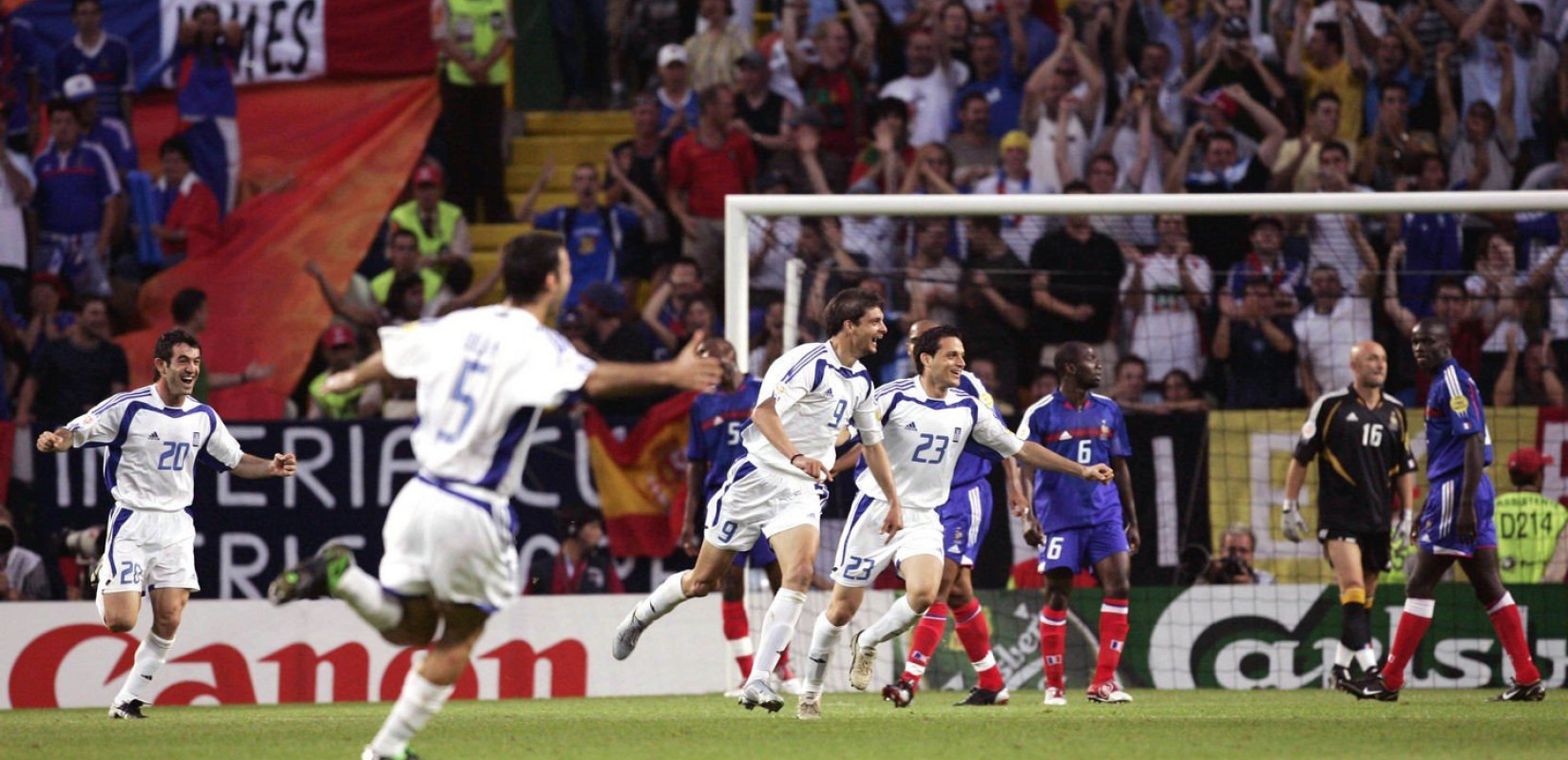 25 Ιουνίου 2004: Ποιος Ζιντάν; Ο Χαριστέας! (video)