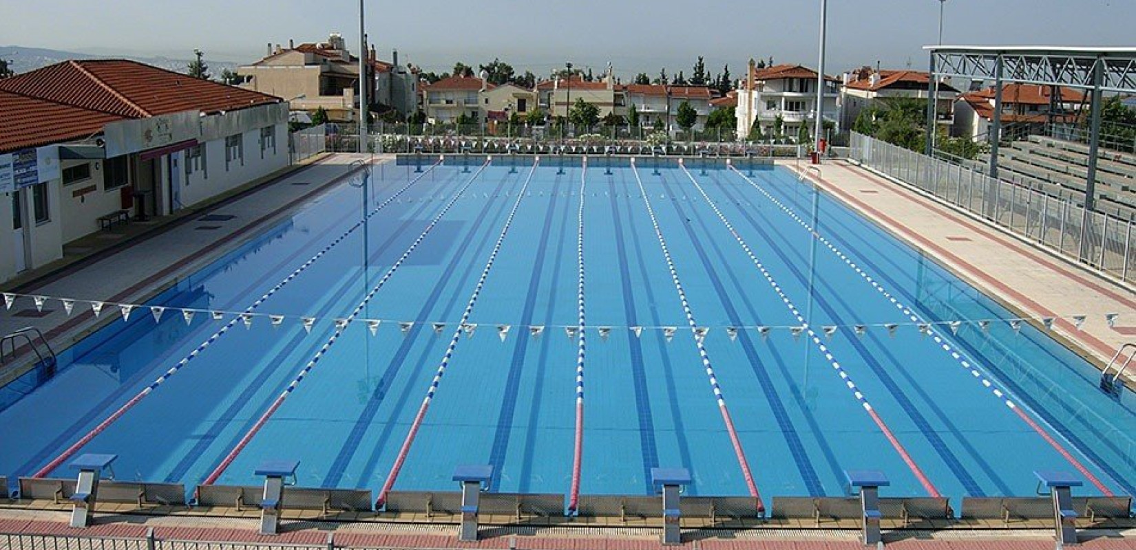 Ανοιχτή για το κοινό η πισίνα στο δήμο Ωραιοκάστρου λόγω καύσωνα