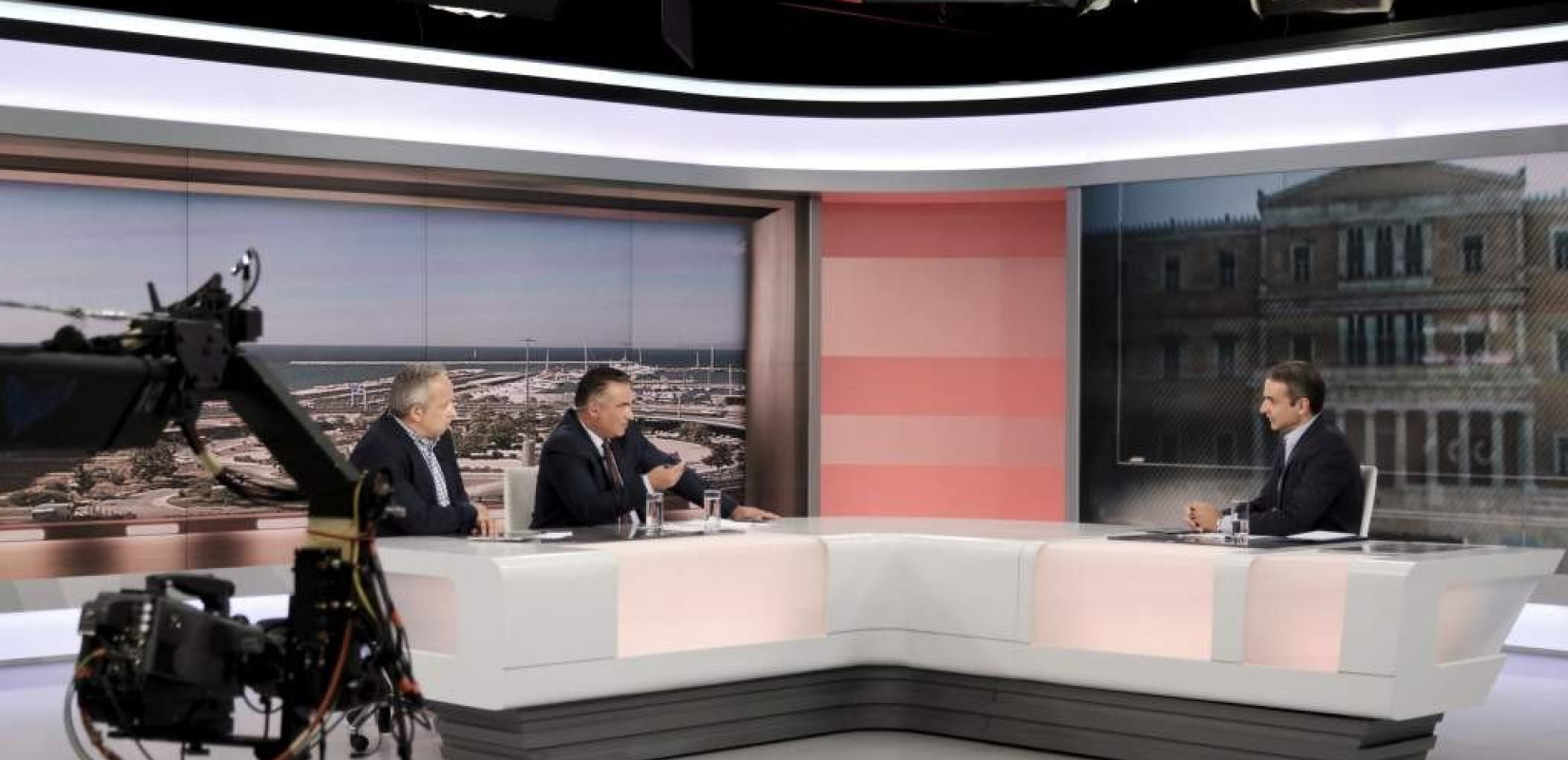 Έκκληση Μητσοτάκη για μαζική συμμετοχή στις εκλογές