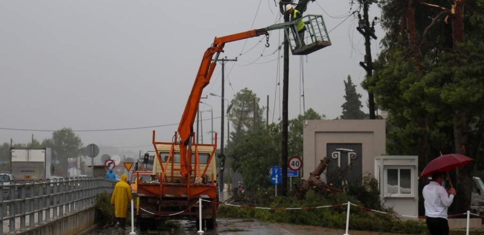 Χαλκιδική -καταστροφές: “Κάνουμε αγώνα για να αποκατασταθεί η ηλεκτροδότηση το επόμενο 24ωρο" 