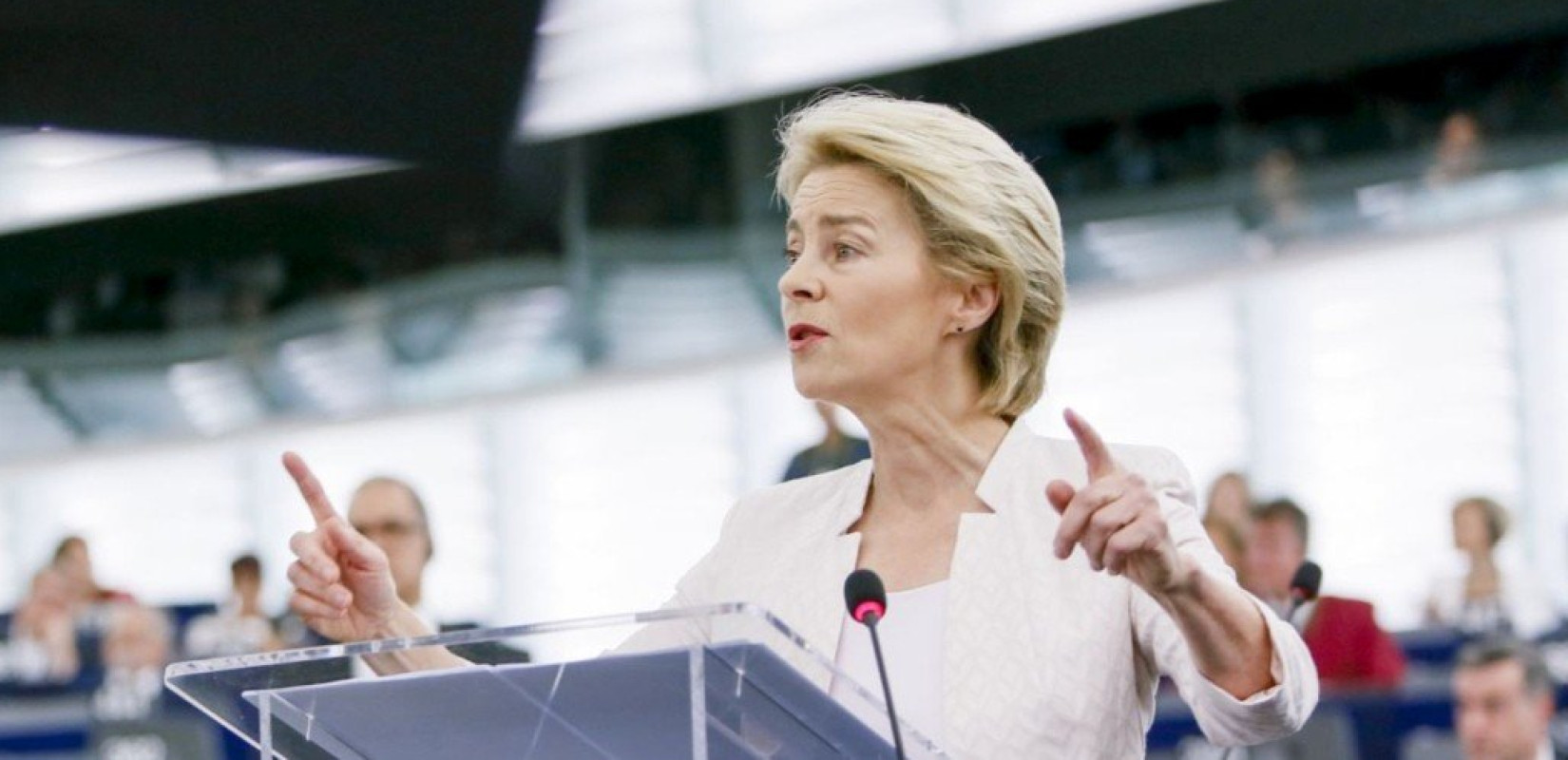 Φον Ντερ Λάινεν: Αυστηρό μήνυμα στη Βόρεια Μακεδονία για σεβασμό της Συμφωνίας των Πρεσπών