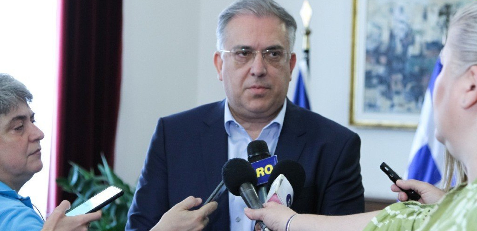 Με δημάρχους της Θεσσαλονίκης συναντήθηκε ο νέος ΥΠΕΣ