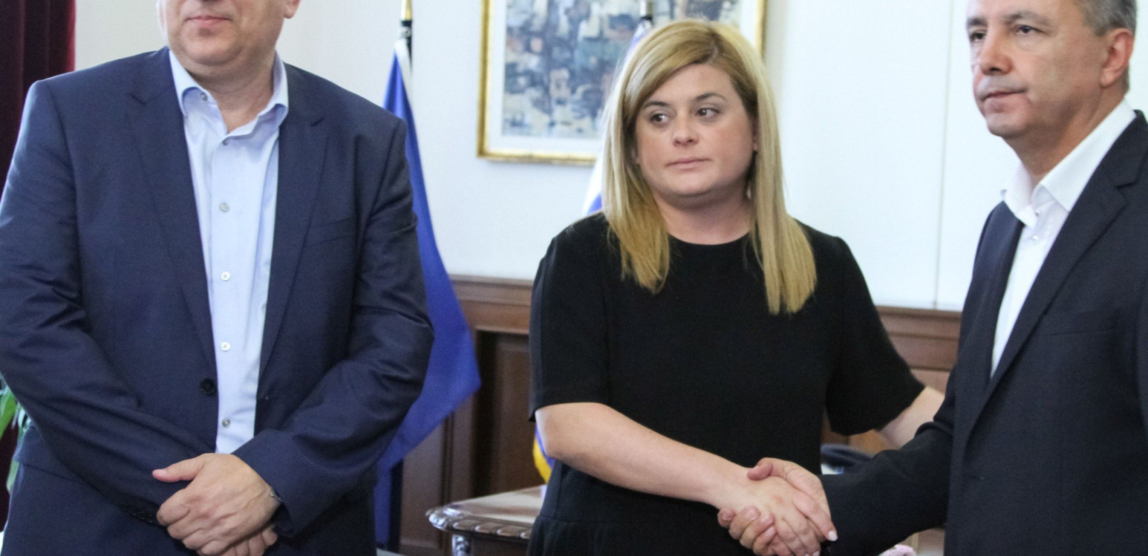 Στη σκιά της φονικής θεομηνίας η παράδοση-παραλαβή του ΥΜΑΘ 
