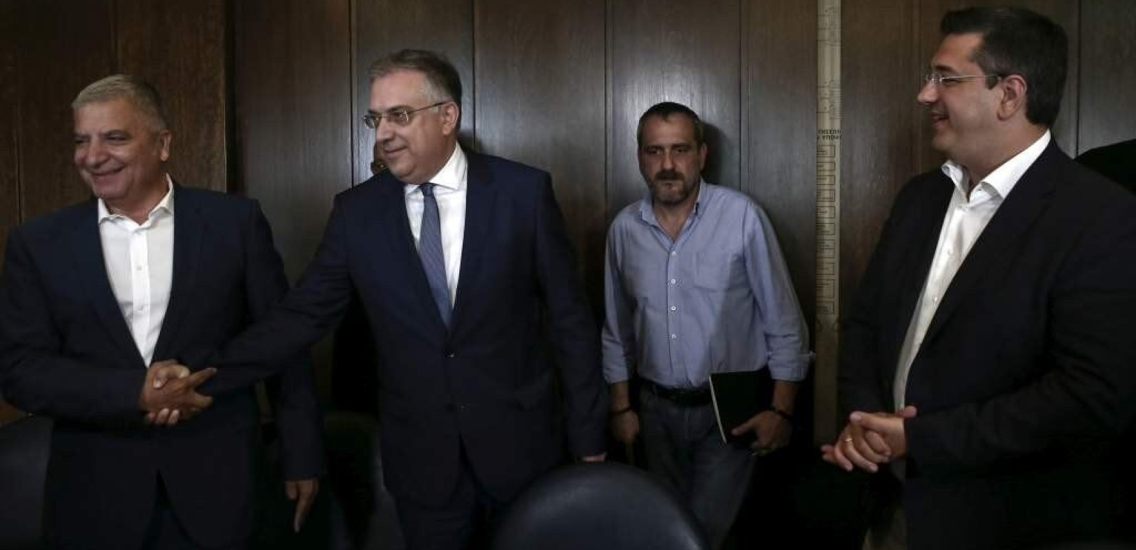 Συνάντηση Θεοδωρικάκου -περιφερειαρχών -Στο επίκεντρο τα προβλήματα λόγω απλής αναλογικής