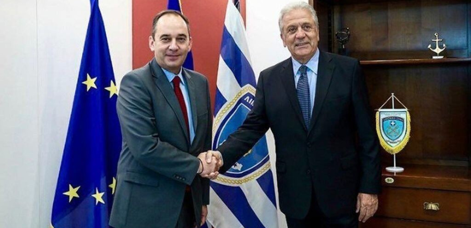Ο Δ. Αβραμόπουλος δήλωσε ικανοποιημένος από τη δράση του Λιμενικού Σώματος 