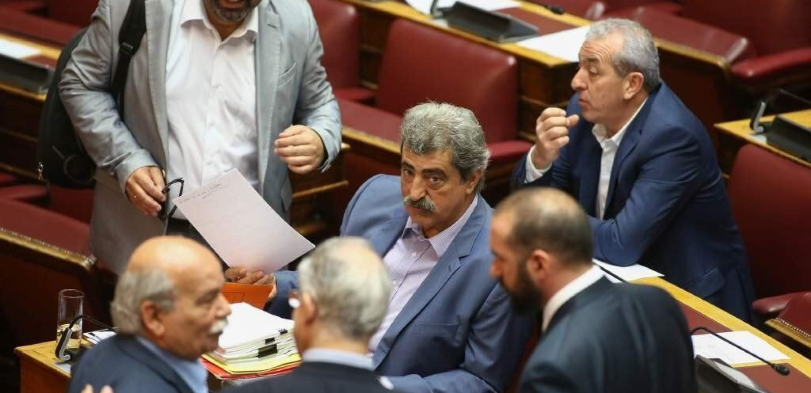 Αίρεται η βουλευτική ασυλία Πολάκη -Αποχώρησε από την Ολομέλεια η ΚΟ του ΣΥΡΙΖΑ