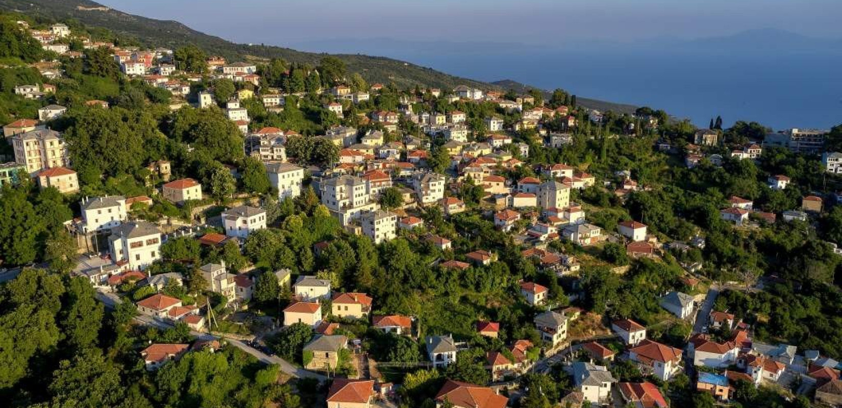 Μαγνησία: Έφτασαν οι πρώτοι τουρίστες της σεζόν σε Βόλο και Πήλιο 