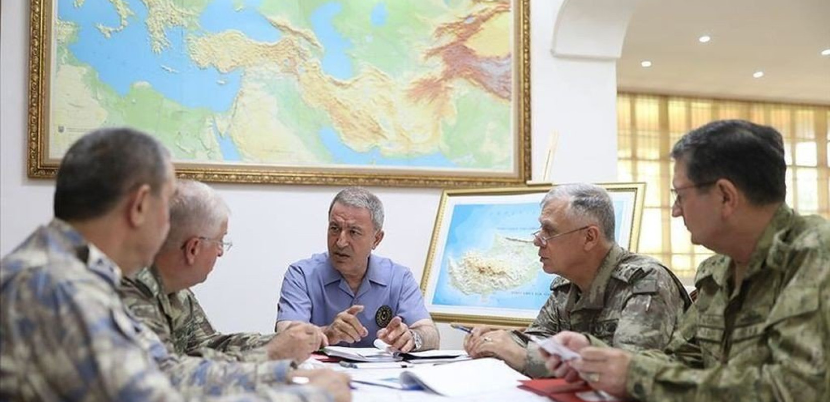Χ. Ακάρ: Ελλάδα και Κύπρος να μαζέψουν τα μυαλά τους (φωτο)