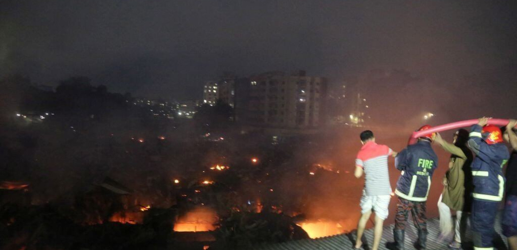 Άστεγοι τουλάχιστον 10.000 άνθρωποι στο Μπαγκλαντές (φωτο)