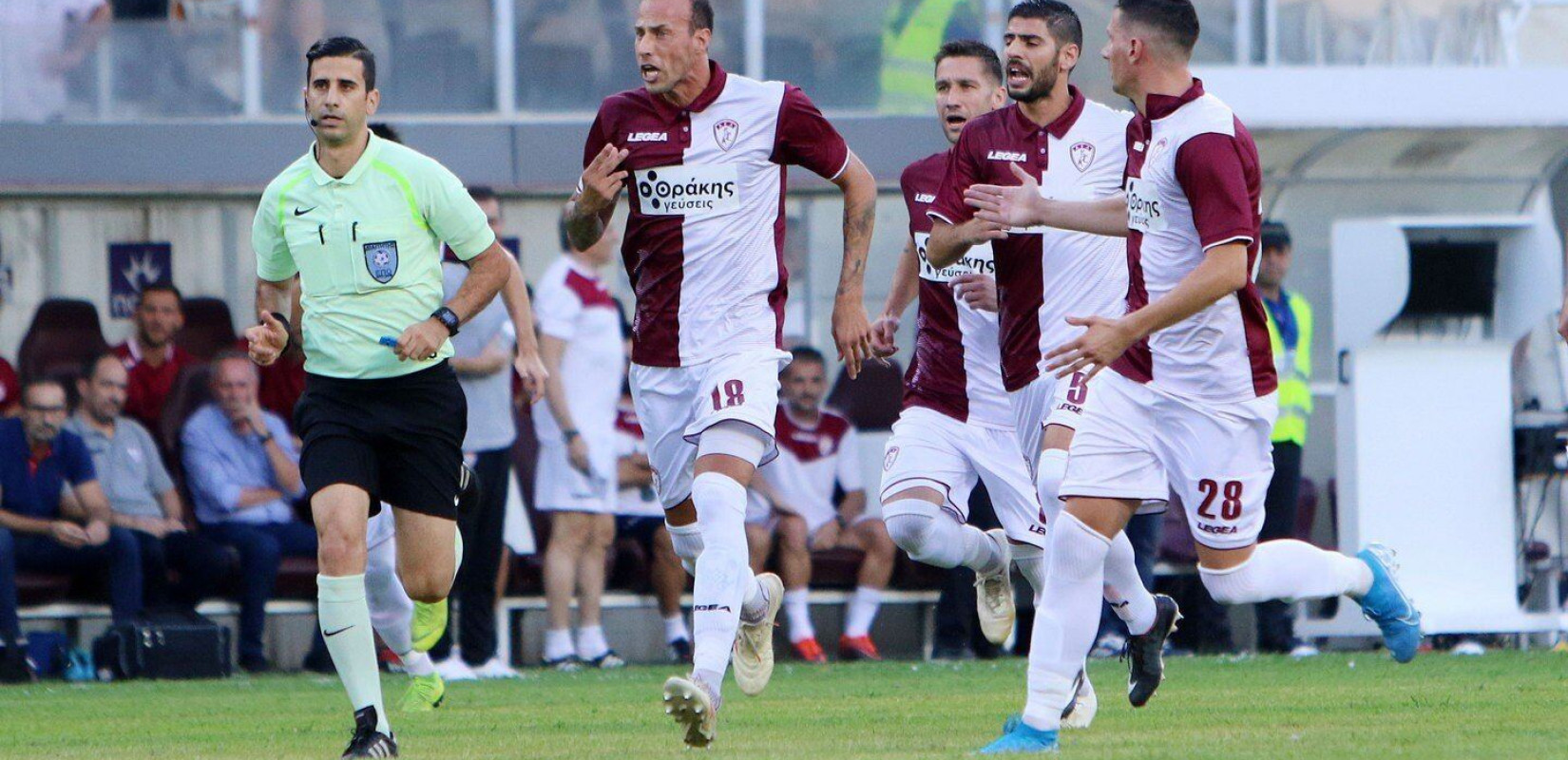 Super League 1: Διπλό με VAR στη Λάρισα ο Ολυμπιακός (videos)
