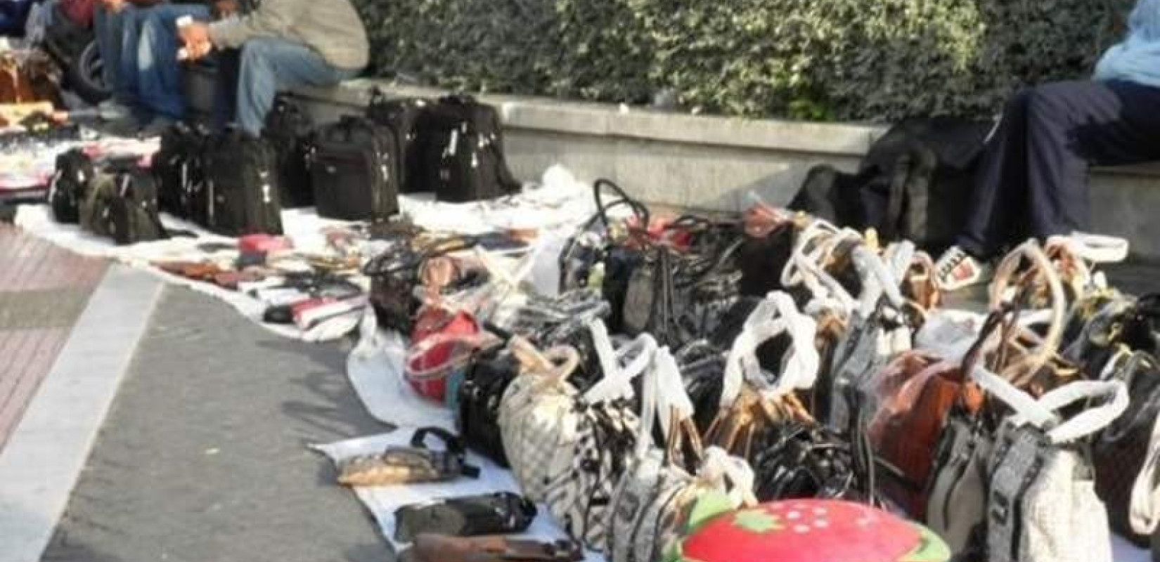 Θεσσαλονίκη: Κατασχέθηκαν 702 προϊόντα «μαϊμού» σε μία εβδομάδα - Πέντε συλλήψεις