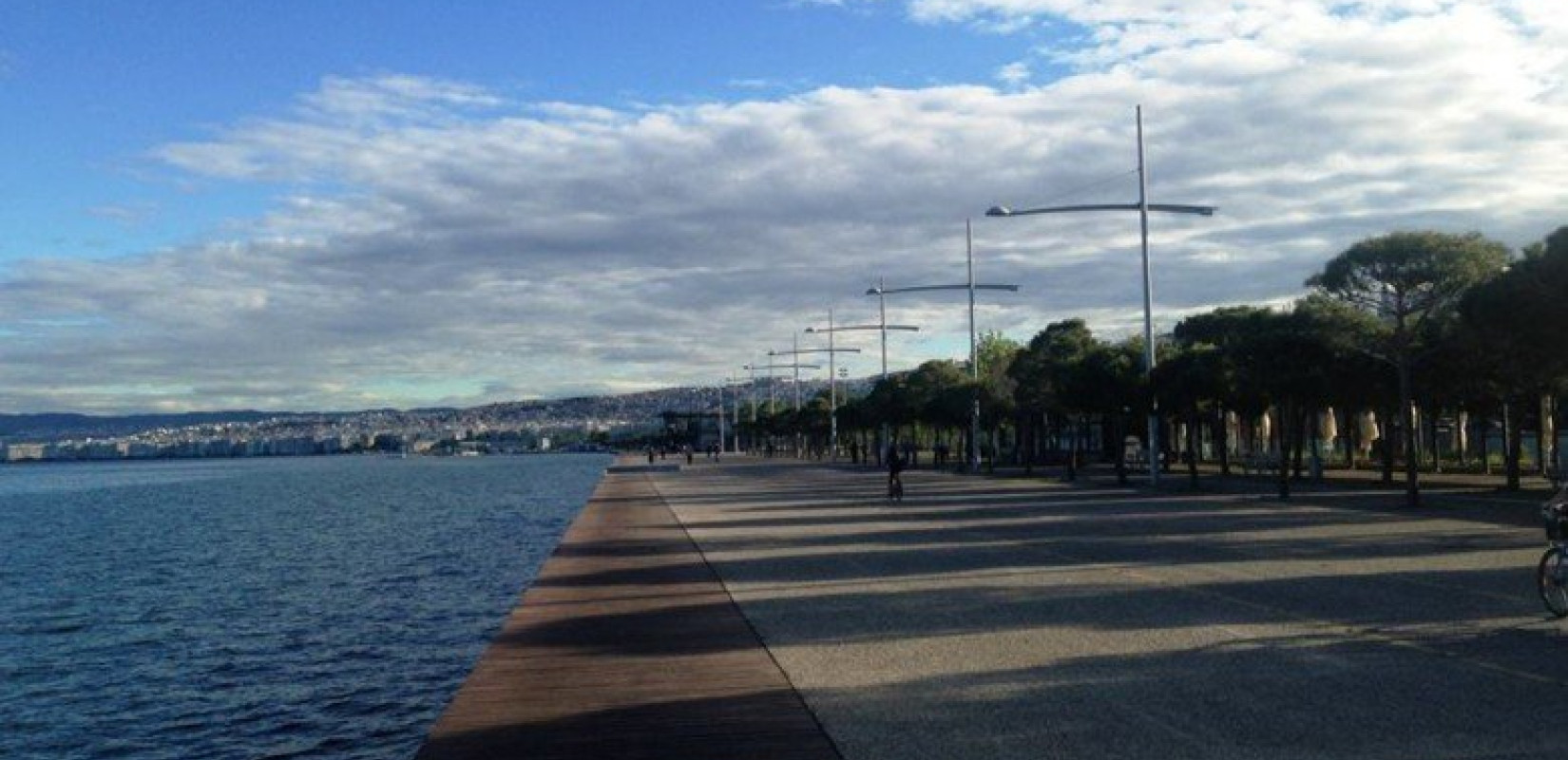 Καιρός: Παρέλαση με συννεφιά στη Θεσσαλονίκη