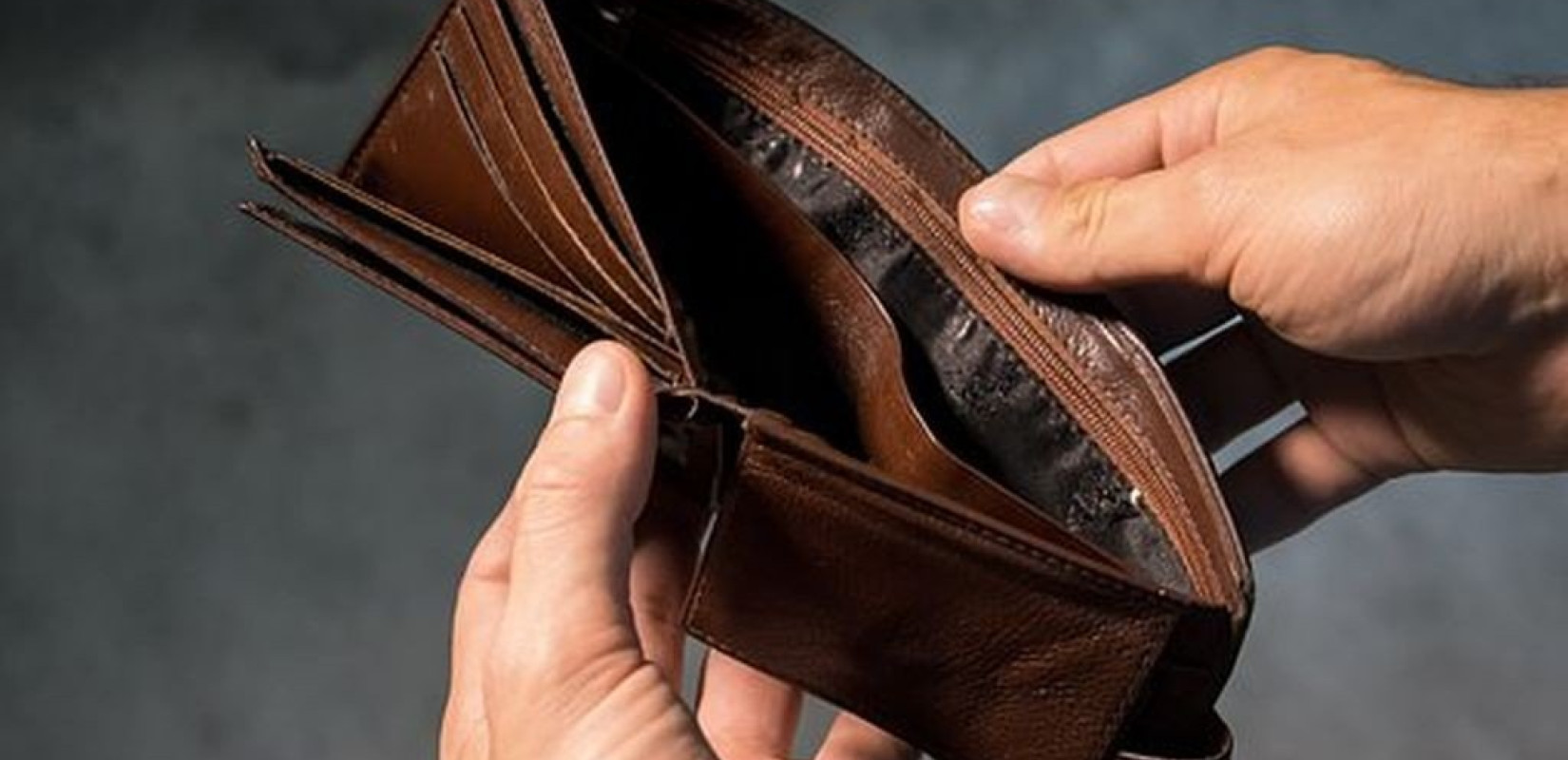 ΙΟΒΕ: Πάνω από 6 στους 10 μόλις καταναλωτές τα βγάζουν πέρα - Στα τάρταρα αποταμίευση και καταναλωτική εμπιστοσύνη