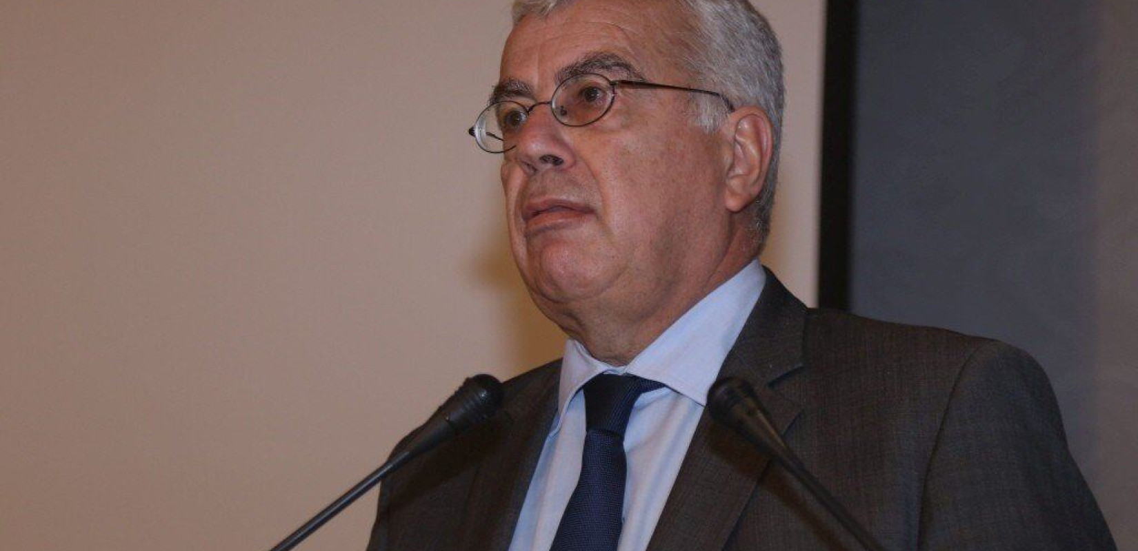 Συνέχεια στην κόντρα Τζιτζικώστα -Σιμόπουλου για τη συναυλία Κραουνάκη
