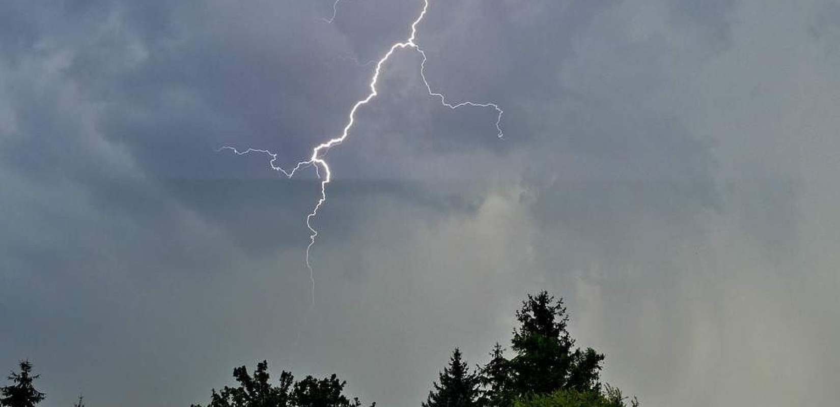 Πολλές βροχές από το Σάββατο - Στο επίκεντρο της κακοκαιρίας 7 περιοχές της χώρας (βίντεο)