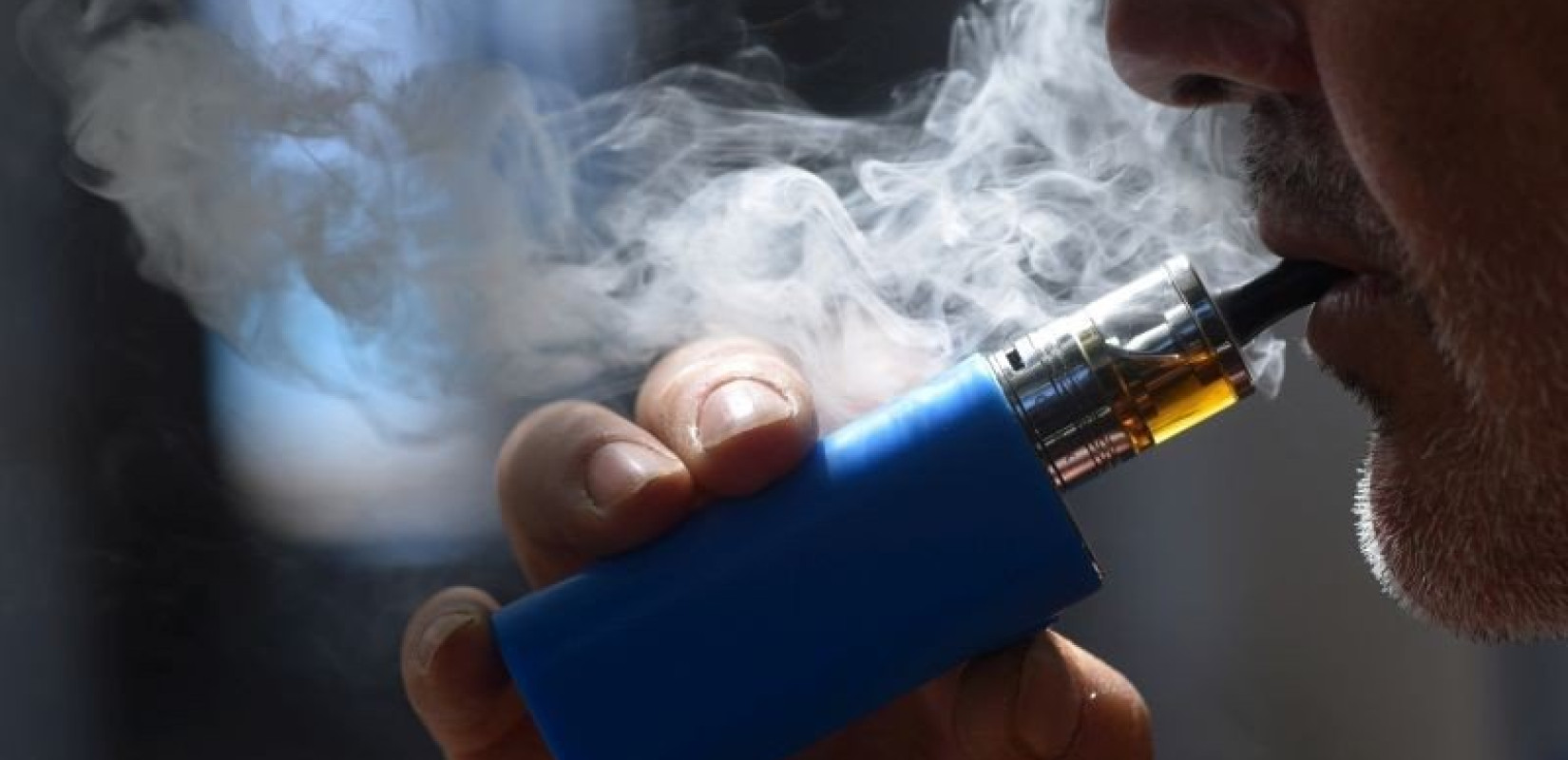  Το ηλεκτρονικό τσιγάρο αυξάνει τον κίνδυνο ουλίτιδας