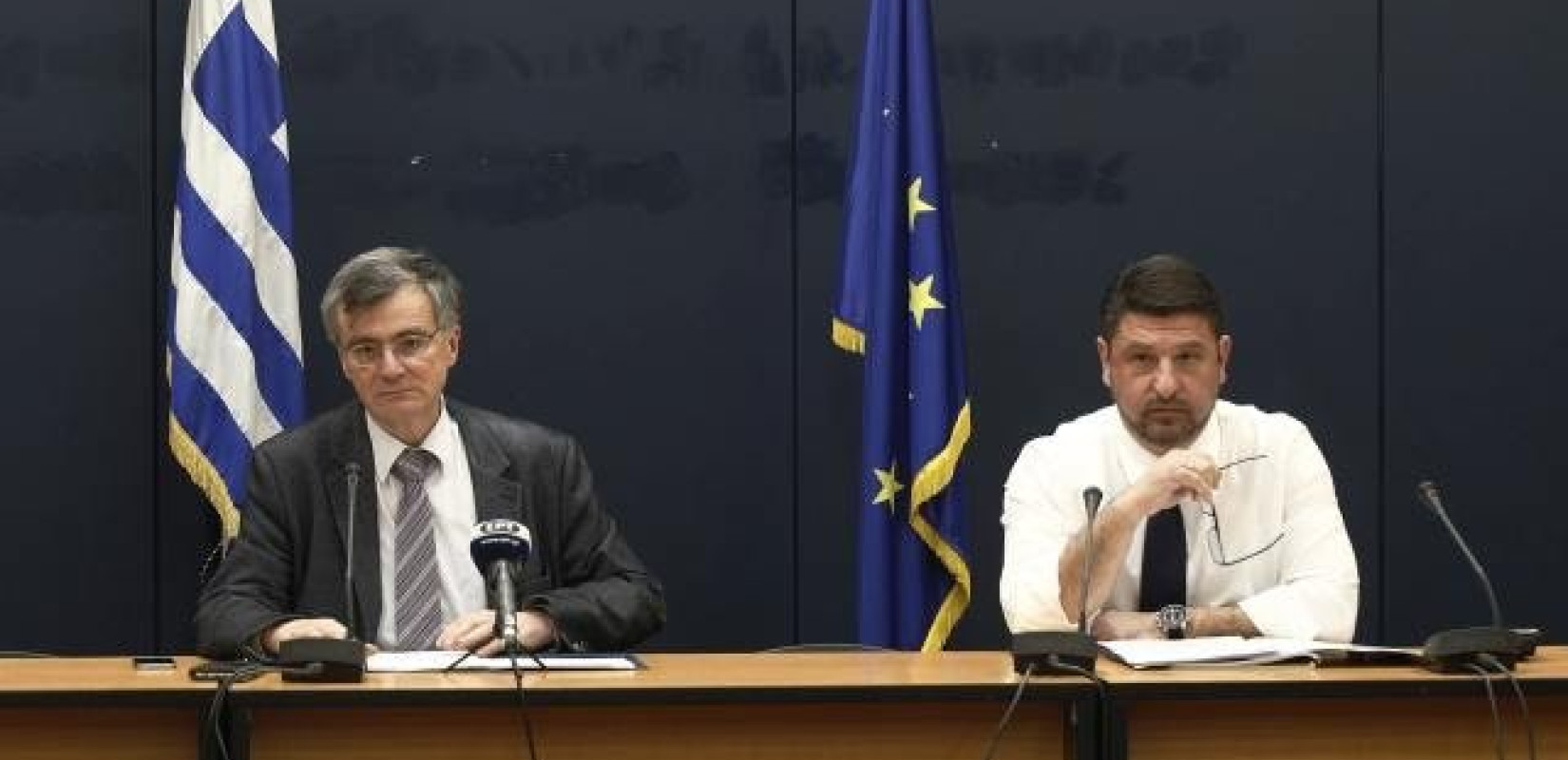 Ανασχηματισμός και στους ειδικούς της πανδημίας - Επταμελής ομάδα επιστημόνων θα εισηγείται μέτρα 