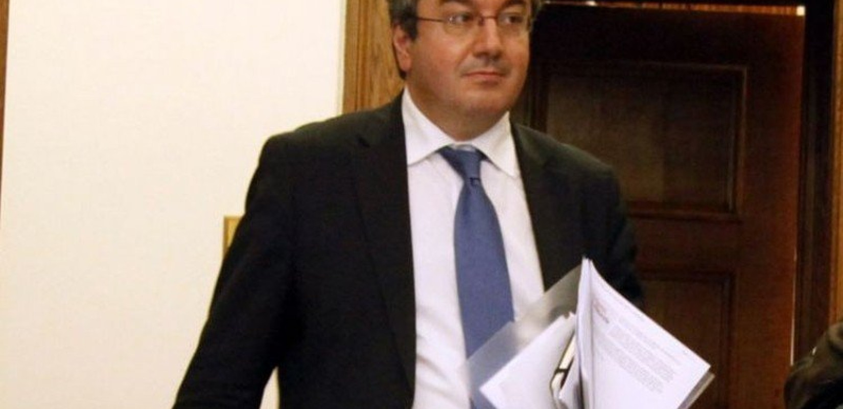 Ελληνική παρέμβαση για επίσπευση της έγκρισης εμβολίων από τον ευρωπαϊκό οργανισμό φαρμάκων προτείνει ο Ηλ. Μόσιαλος