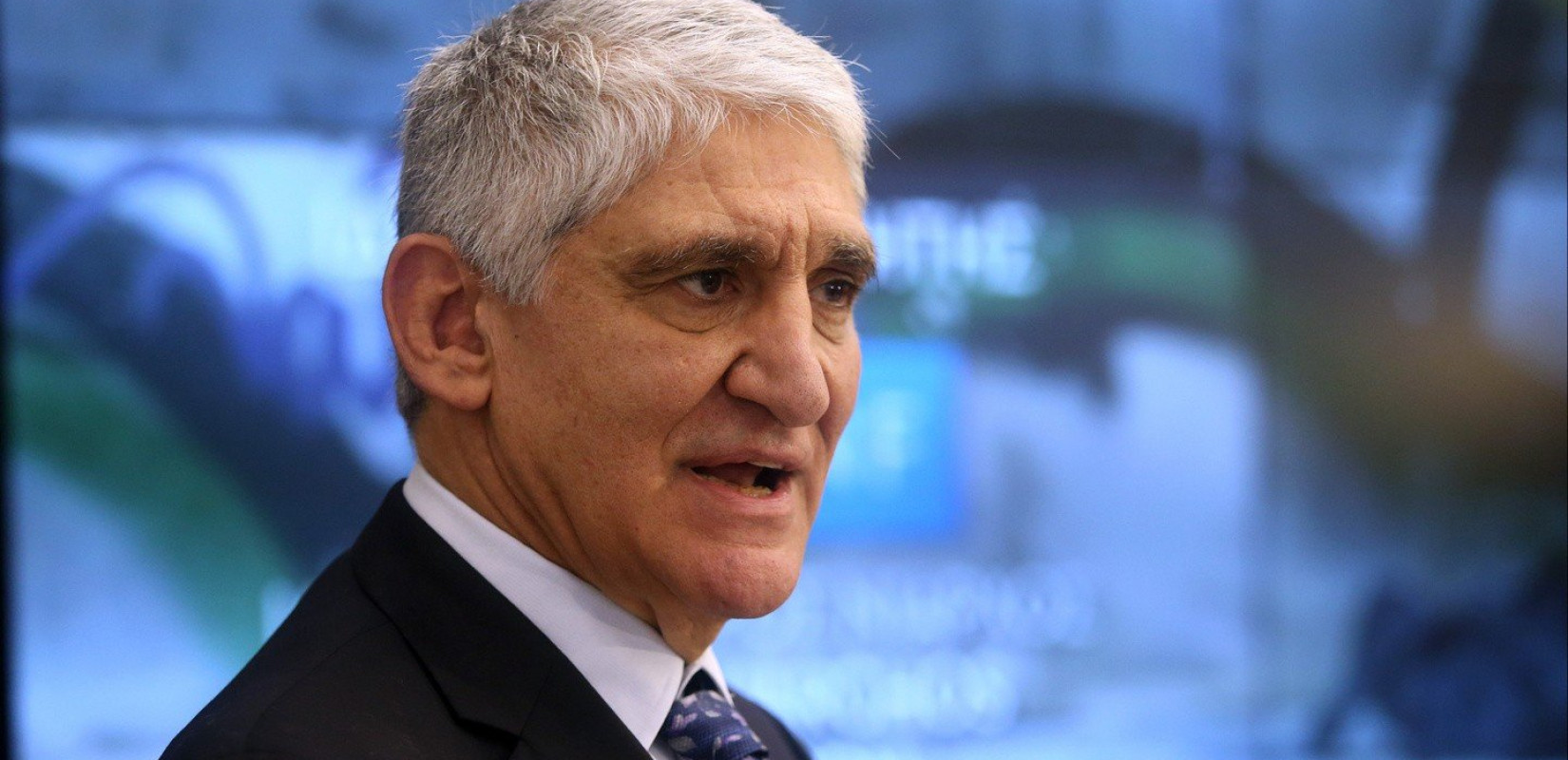 «Την Παρασκευή κάναμε την κηδεία του πατέρα μου και το Σάββατο έπαιξα για εκείνον»: Συγκινεί ο Παναγιώτης Γιαννάκης (βίντεο)