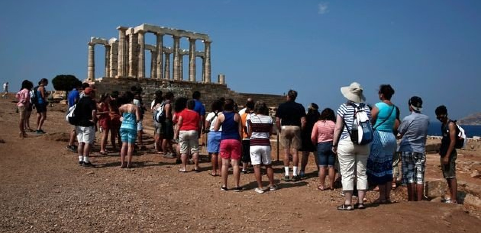 Ξεκινάει η υποβολή αιτήσεων των υποψηφίων για τις Σχολές Ξεναγών Υπουργείου Τουρισμού