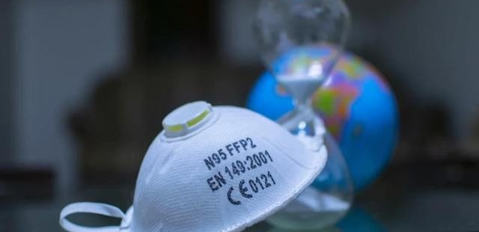 Μειώνονται κρούσματα και θάνατοι, αρχίζουν να χαμογελούν Ιταλοί και Ισπανοί 