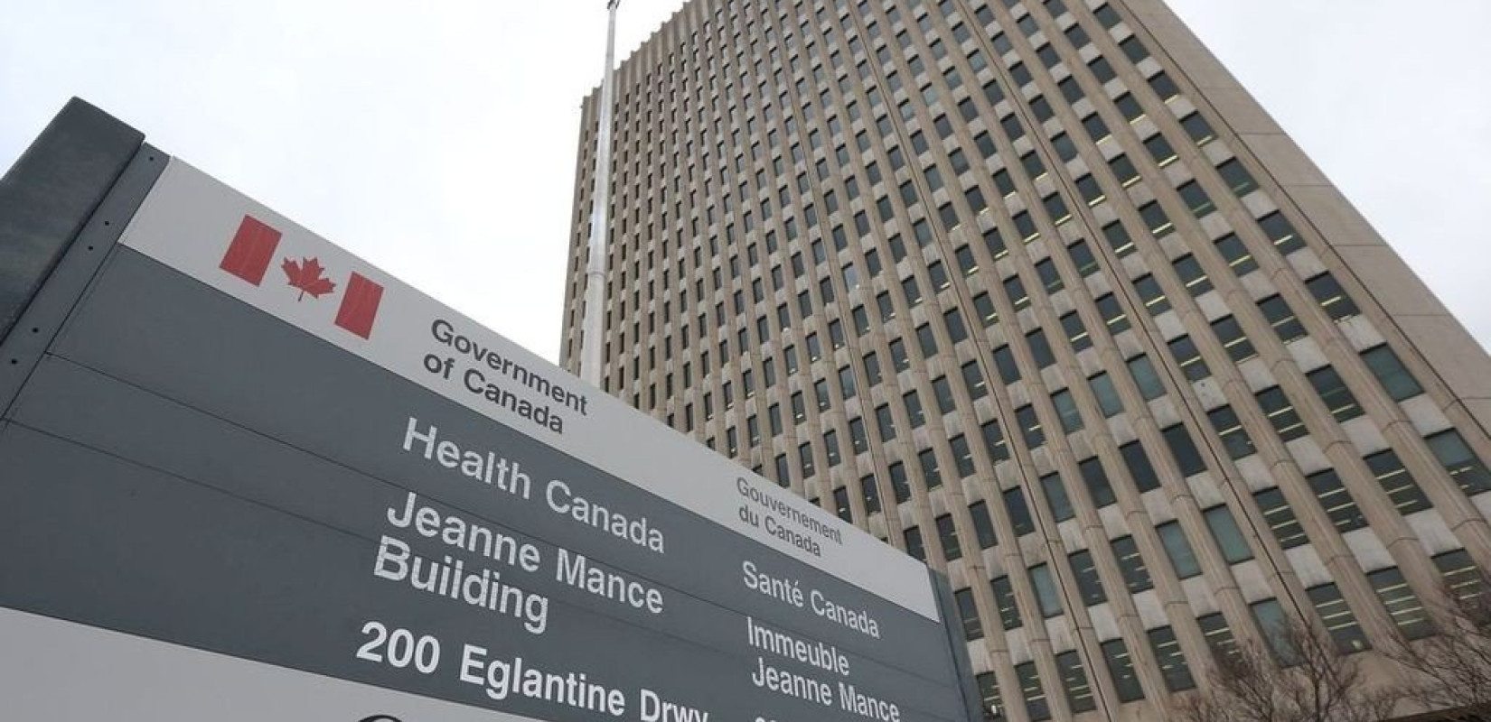 Ο Καναδάς κατά της χορήγησης φαρμάκων της ελονοσίας σε ασθενείς με κορονοϊό