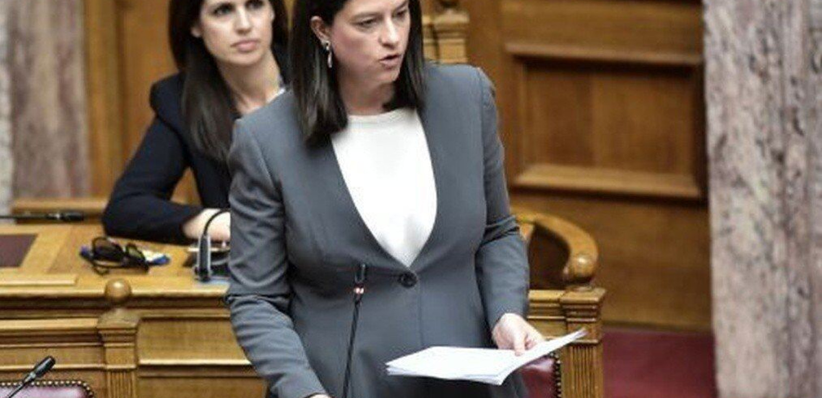 Voucher 200 ευρώ σε κάθε εκπαιδευτικό