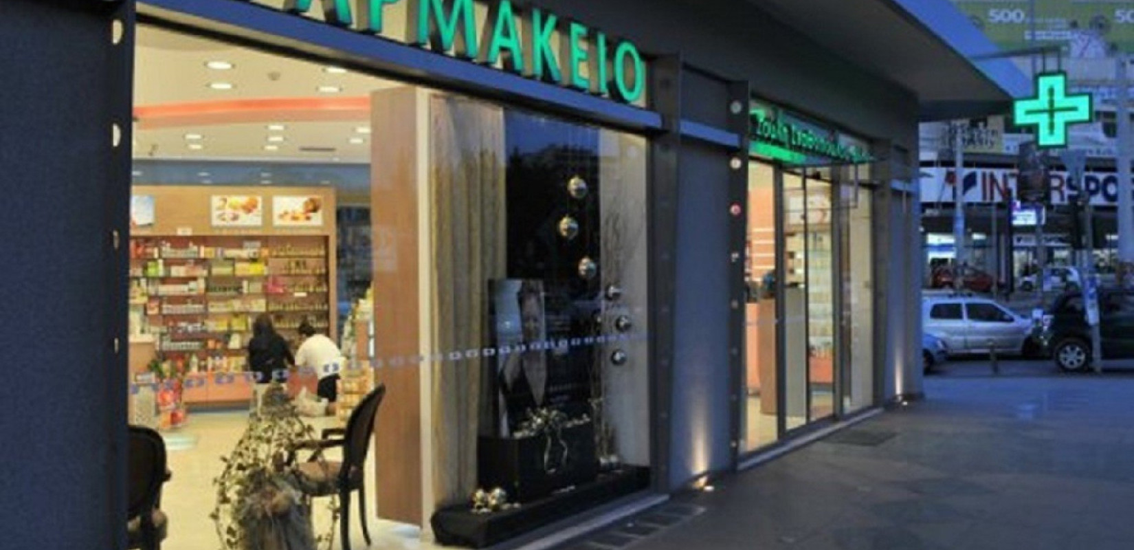 Στα φαρμακεία της Θεσσαλονίκης τα αντιγριπικά εμβόλια