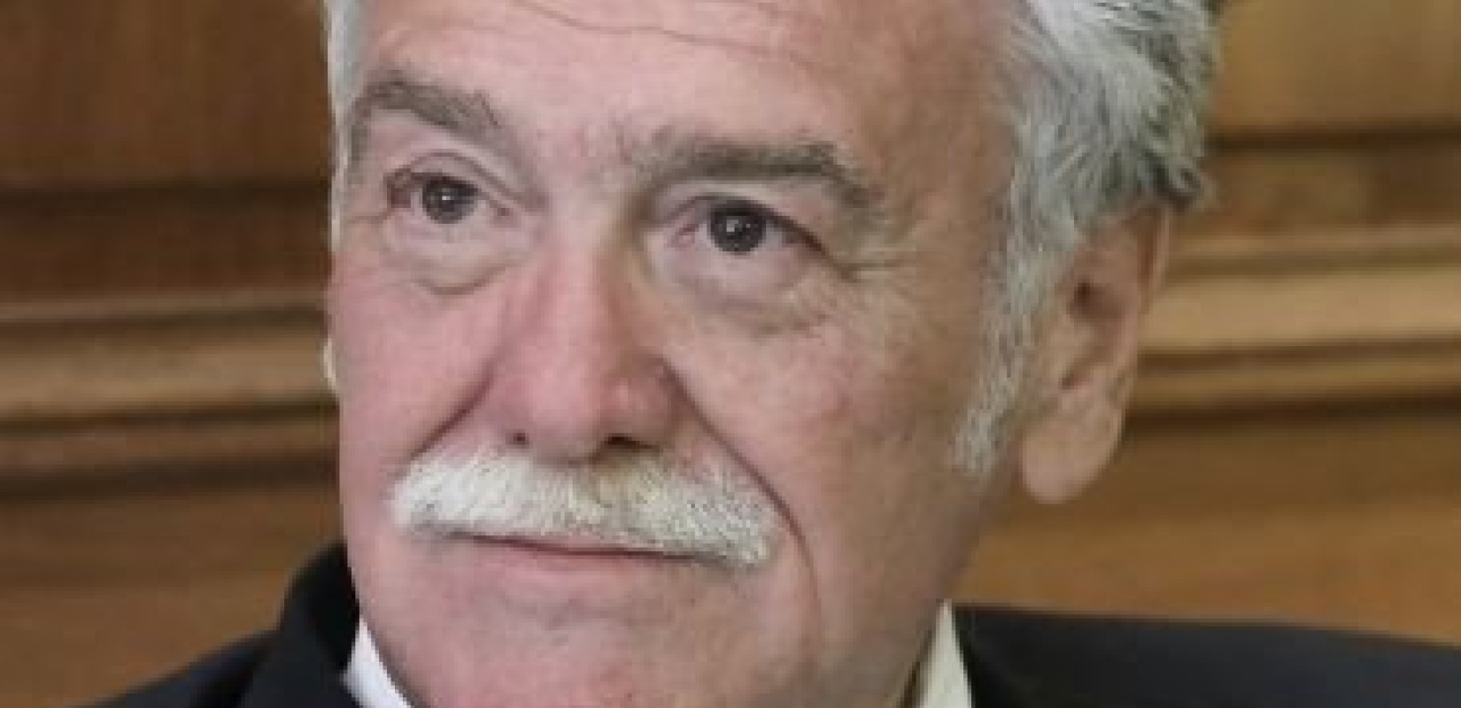O Σταυρός του Τάγματος της Ισαβέλλας της Καθολικής στον Δαυίδ Σαλτιέλ