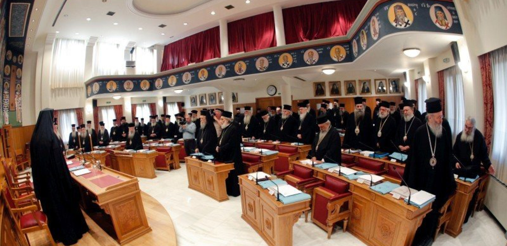 Εγκρίθηκε ο νέος πίνακας υποψηφίων αρχιερέων 