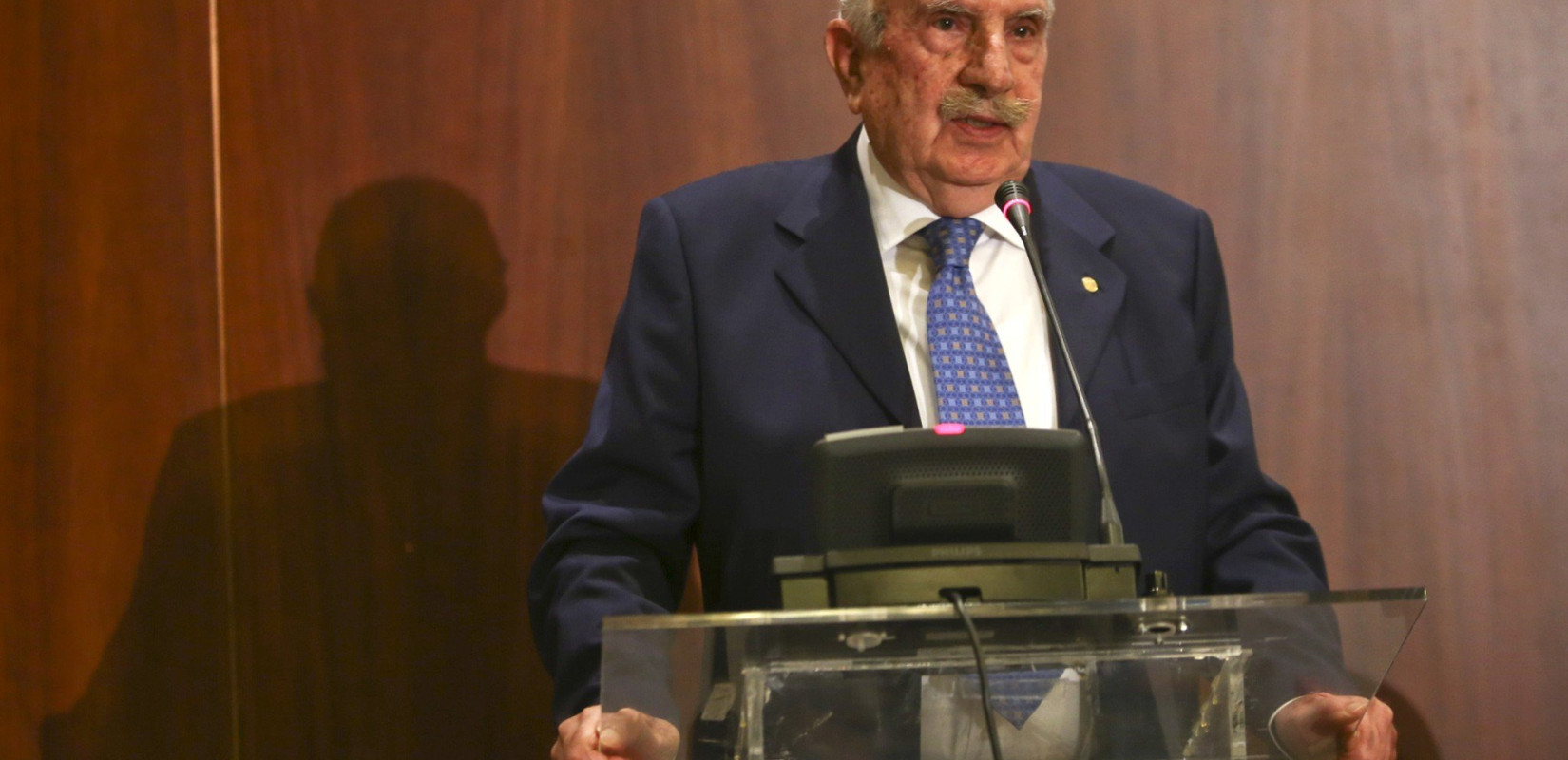 Η συμφωνία των Πρεσπών διώχνει τον Μέρτζο από την Εταιρεία Μακεδονικών Σπουδών