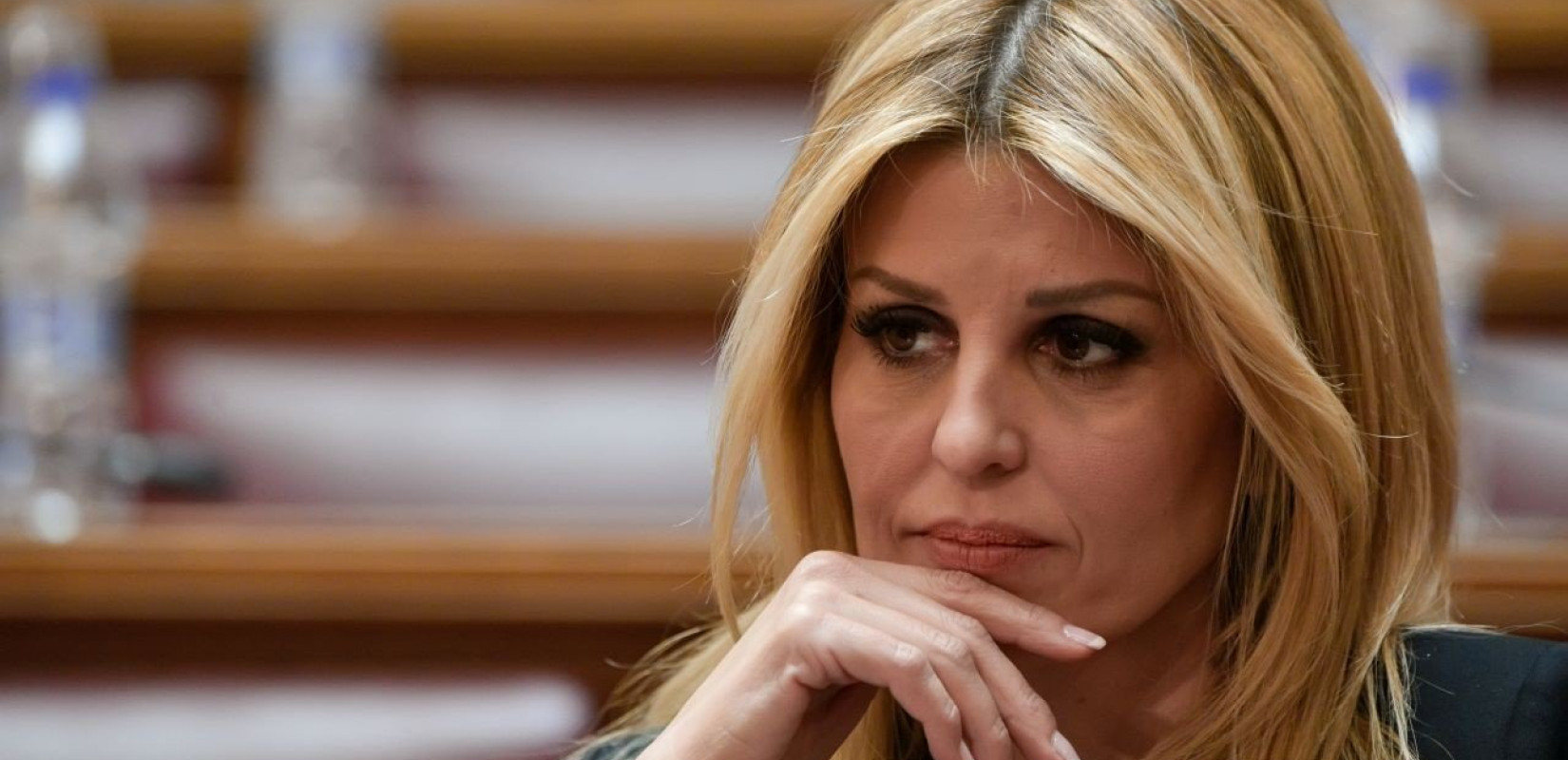 Επίθεση με τρικάκια στο πολιτικό γραφείο της Έλενας Ράπτη