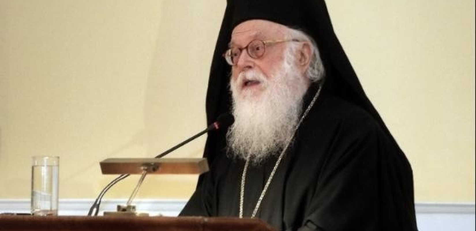 Στην εντατική του "Ευαγγελισμού" ο αρχιεπίσκοπος Αλβανίας Αναστάσιος