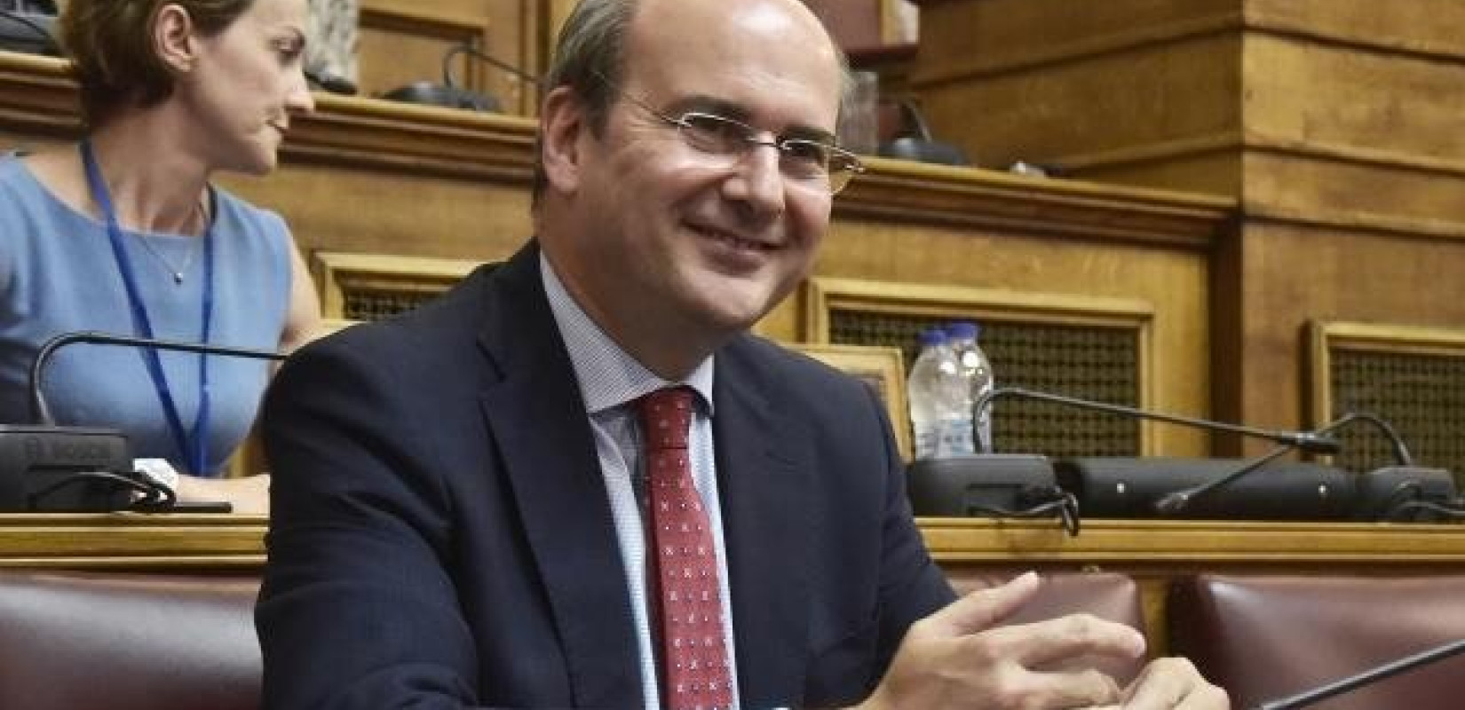 Μέχρι την επόμενη εβδομάδα στη Βουλή η τροπολογία για την αύξηση του κατώτατου μισθού - Πότε θα τεθεί σε ισχύ (βίντεο)