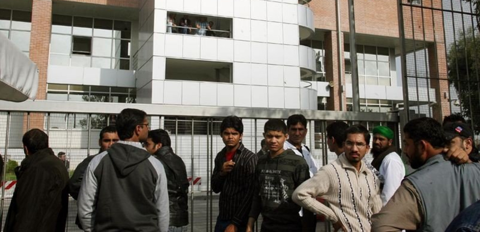 Πιο γρήγορα η έκδοση διαβατηρίων, ΑΦΜ και άλλων εγγράφων των προσφύγων από τη Διεύθυνση Αλλοδαπών