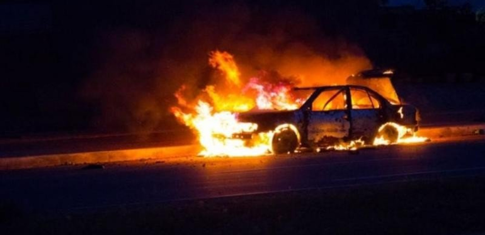 Τριανδρία: «Λαμπάδιασε» αυτοκίνητο κοντά στον Περιφερειακό