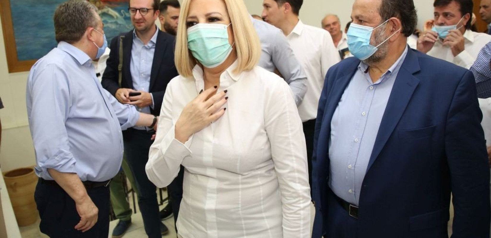 Απαντήσεις από τον Κ. Μητσοτάκη για την πανδημία ζητά στη Βουλή η Φ. Γεννηματά