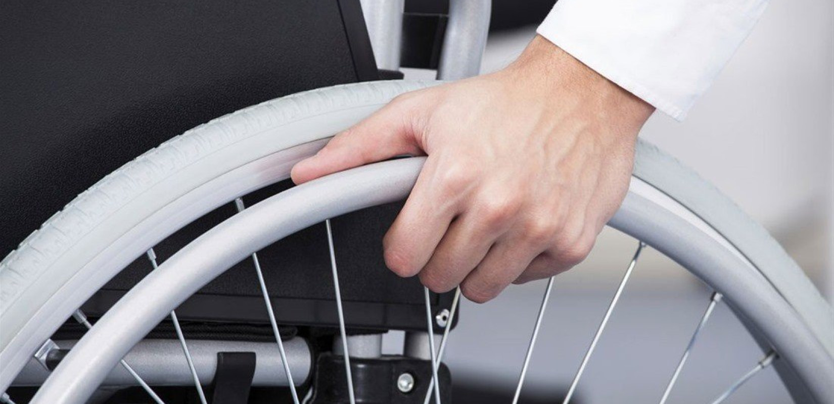 Δουλειά για 1.000 ανέργους ΑμΕΑ στους δήμους