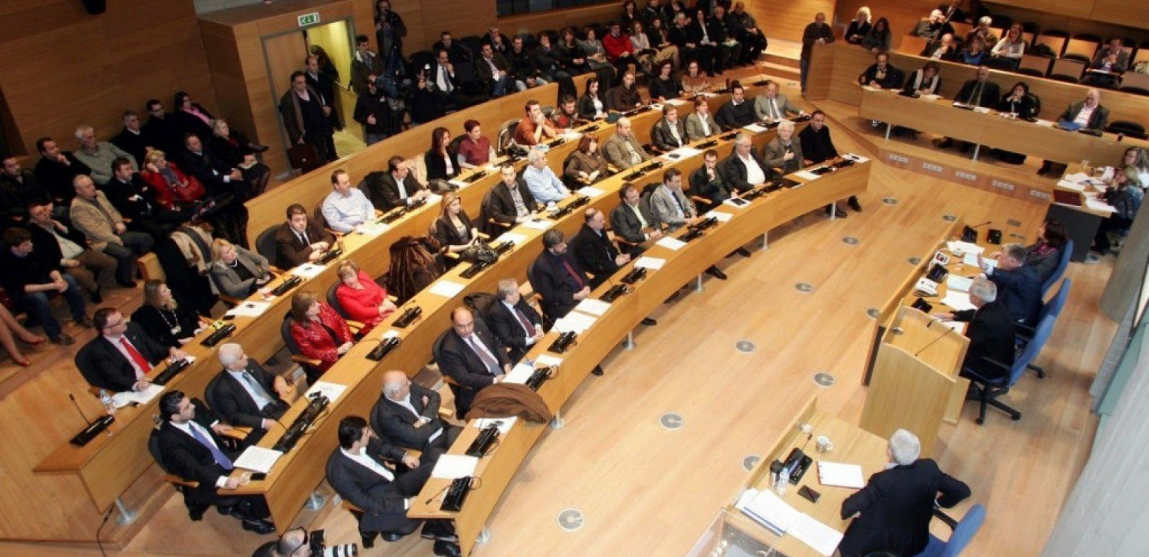  Κόντρες για τη Συμφωνία των Πρεσπών στο δημοτικό συμβούλιο