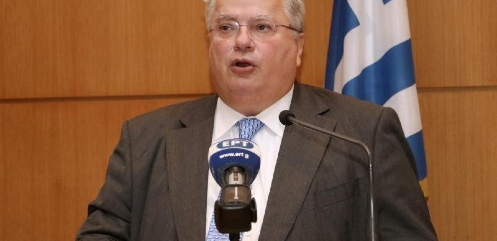 Κοτζιάς καλεί Τσίπρα να αποδοκιμάσει τον Καμμένο