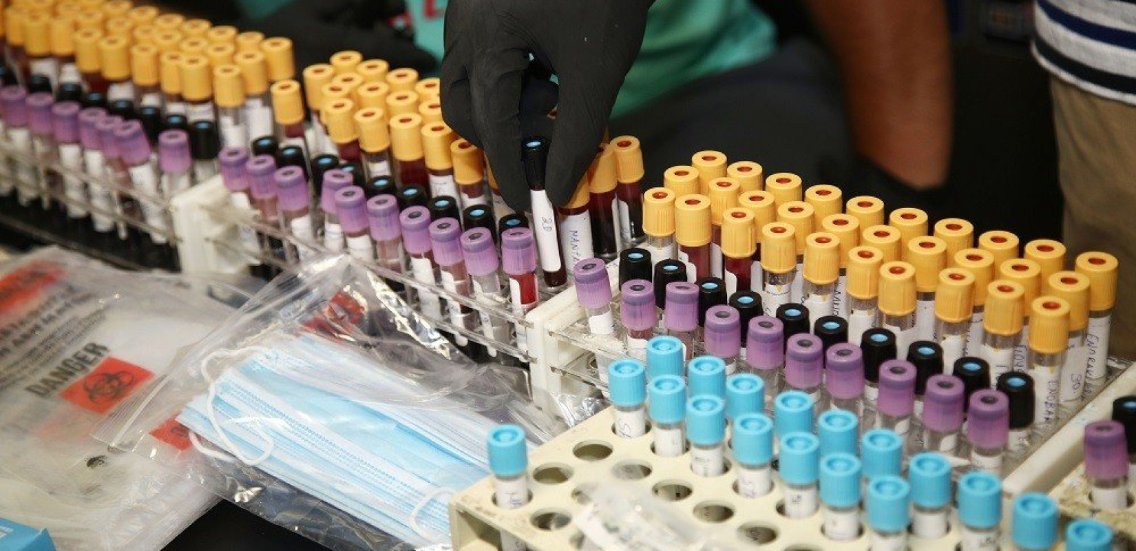 Κορονοϊός: 207 νέα κρούσματα- Στους 305 οι νεκροί 