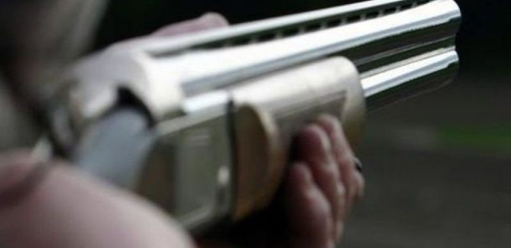 Θεσσαλονίκη: Ένοπλος απείλησε με καραμπίνα νεαρούς σε πάρκο γιατί… έκαναν φασαρία