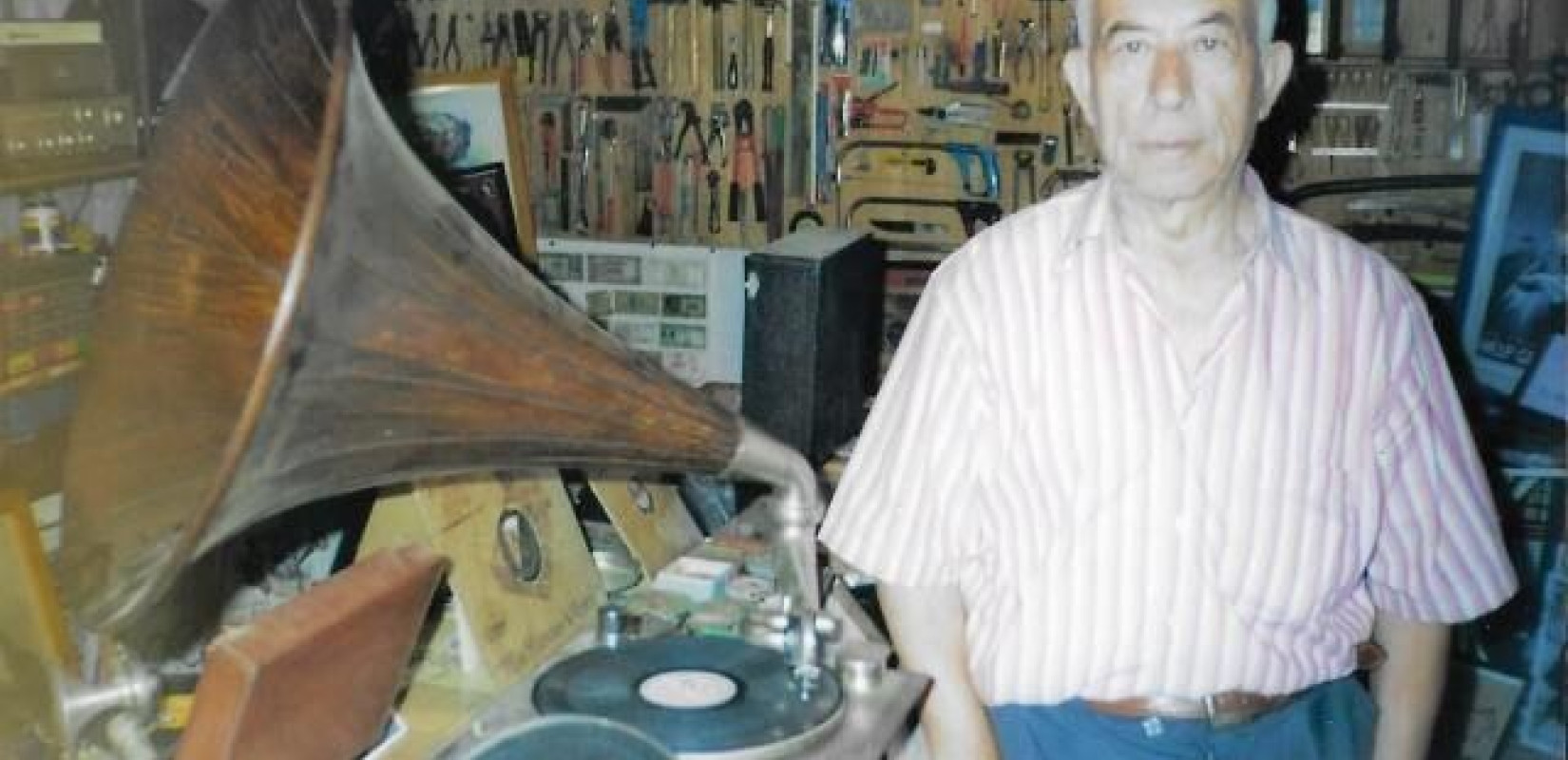 Λαϊκή όπερα η «Ιφιγένεια εν Αυλίδι» με τραγούδια των Βαμβακάρη και Τσιτσάνη