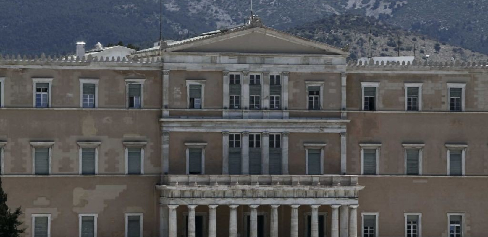 Γραφείο Προϋπολογισμού της Βουλής: Εφικτή η υλοποίηση των δημοσιονομικών στόχων φέτος - Σημαντικές αβεβαιότητες για το 2023