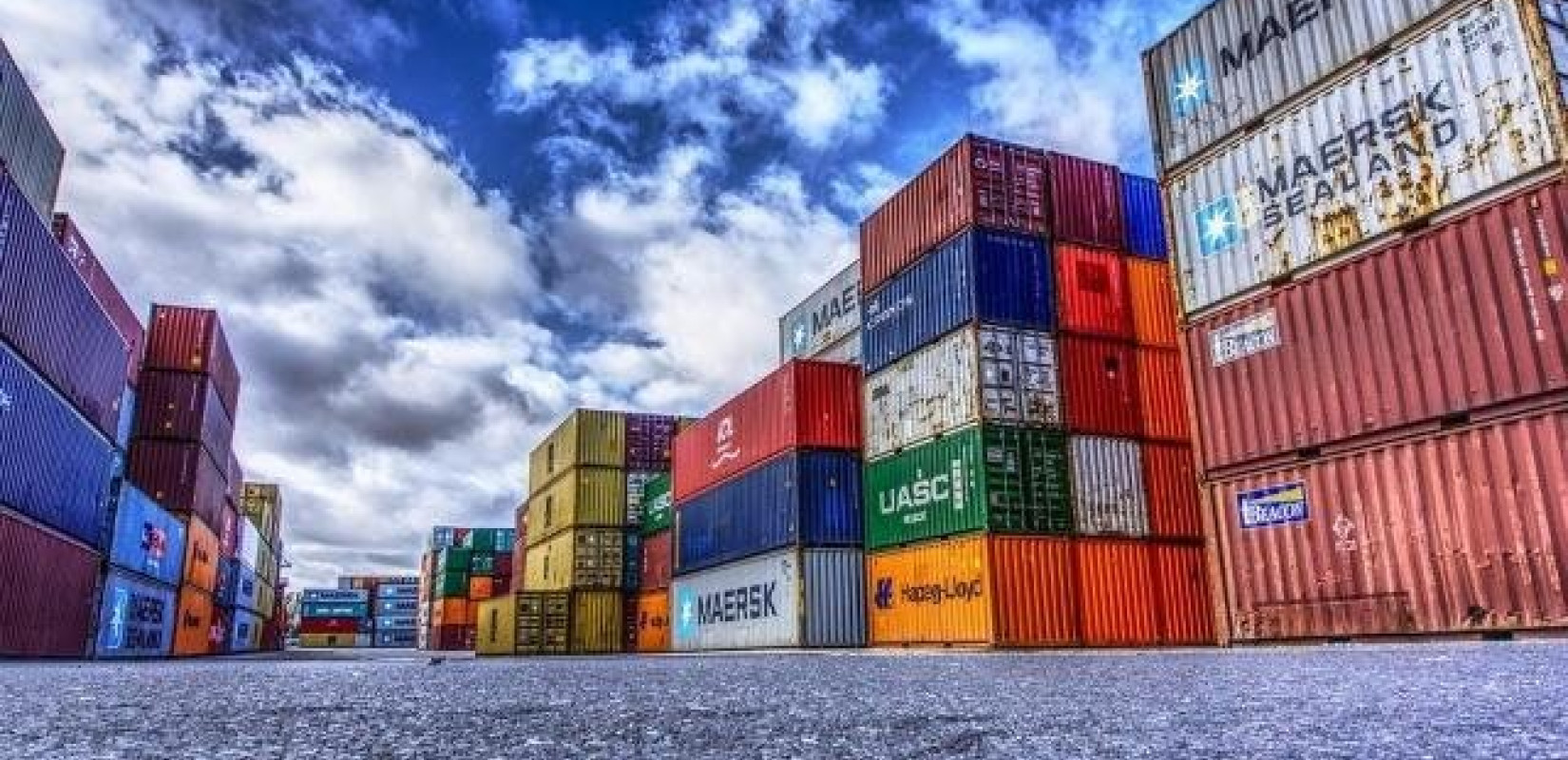 Υποχωρούν οι τιμές ενέργειας, κλείνει η ψαλίδα εισαγωγών - εξαγωγών