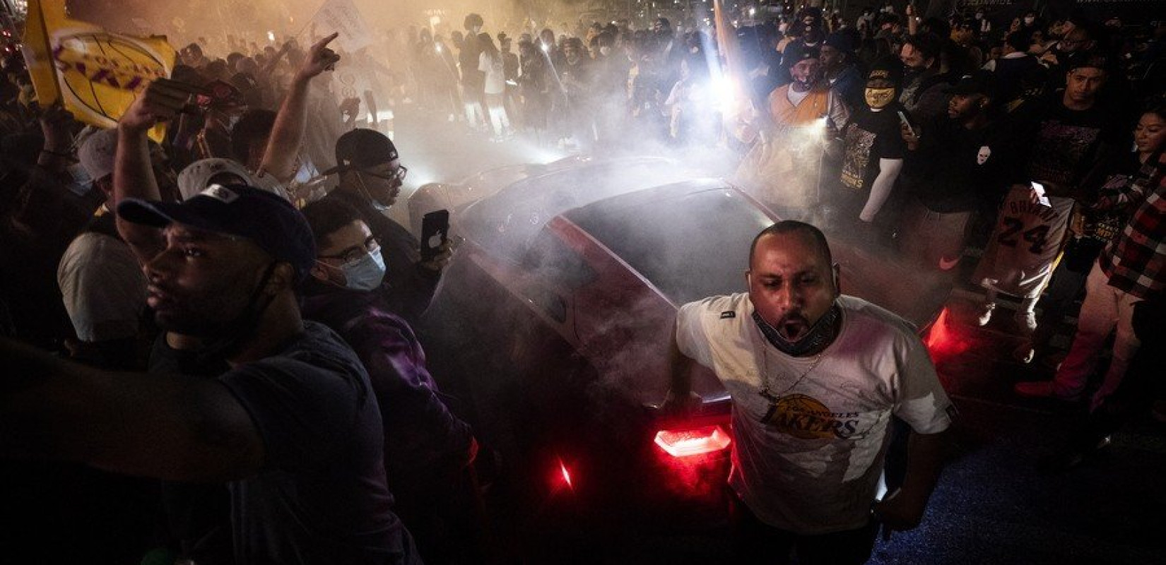 ΝΒΑ: Πανηγυρισμοί, επεισόδια και πάρτι... κορονοϊού στο Λος Άντζελες για χάρη των Λέικερς (βίντεο)